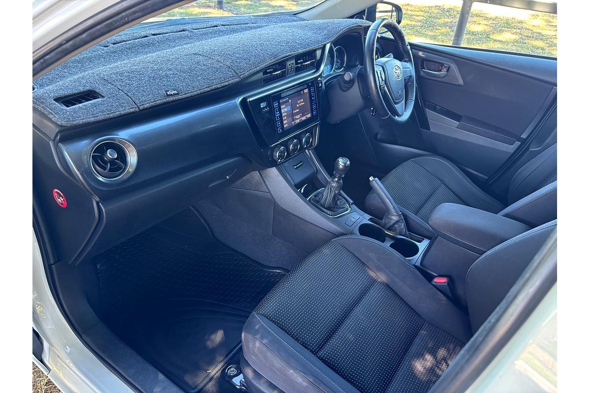 2017 Toyota Corolla Ascent Sport ZRE182R