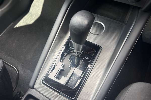 2024 Mitsubishi ASX ES XD