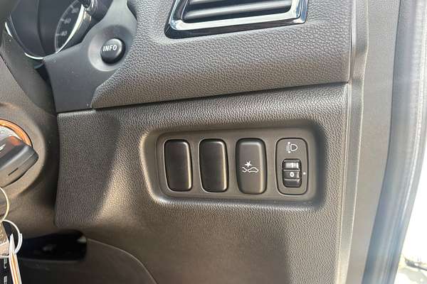 2024 Mitsubishi ASX ES XD