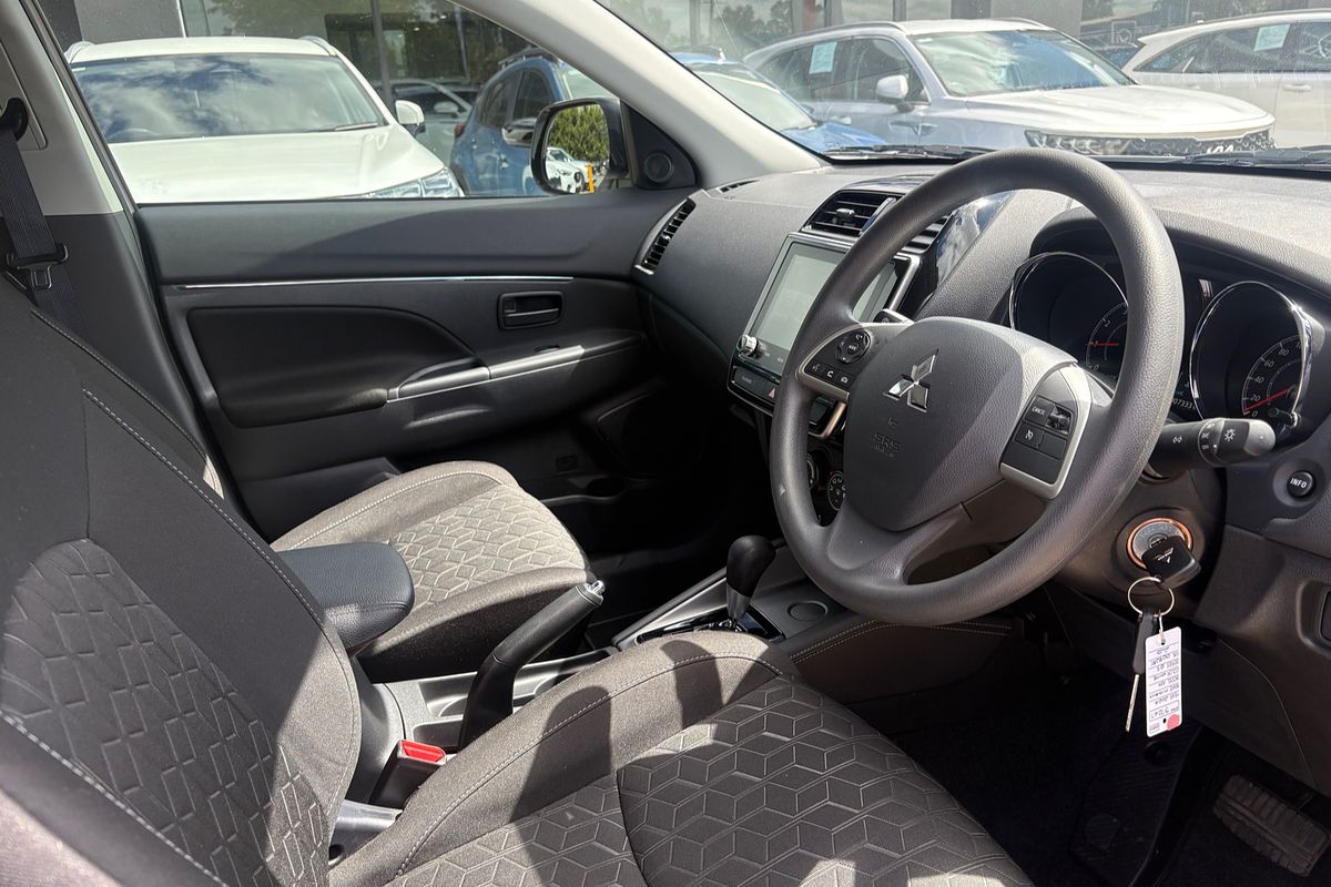 2024 Mitsubishi ASX ES XD