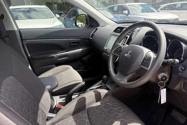 2024 Mitsubishi ASX ES XD