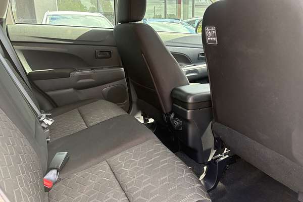 2024 Mitsubishi ASX ES XD