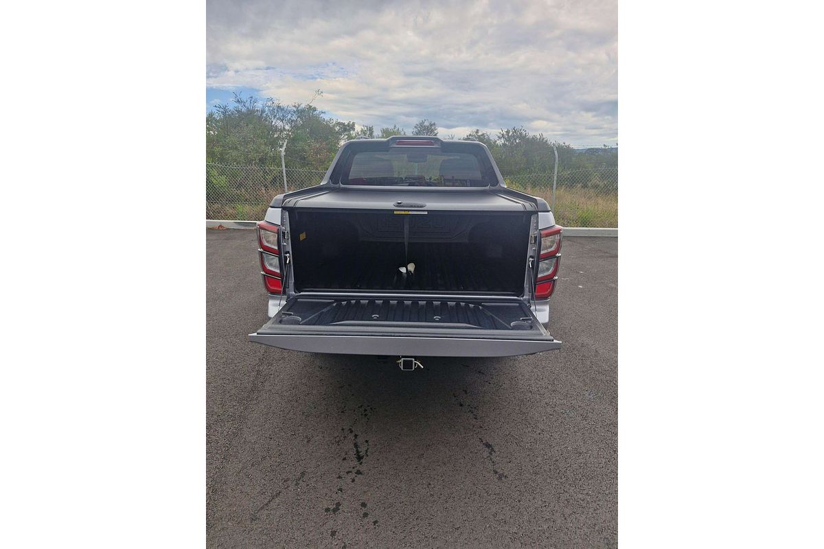 2025 Isuzu D-MAX X-TERRAIN  4X4