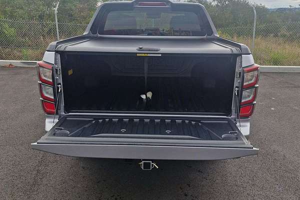 2025 Isuzu D-MAX X-TERRAIN  4X4