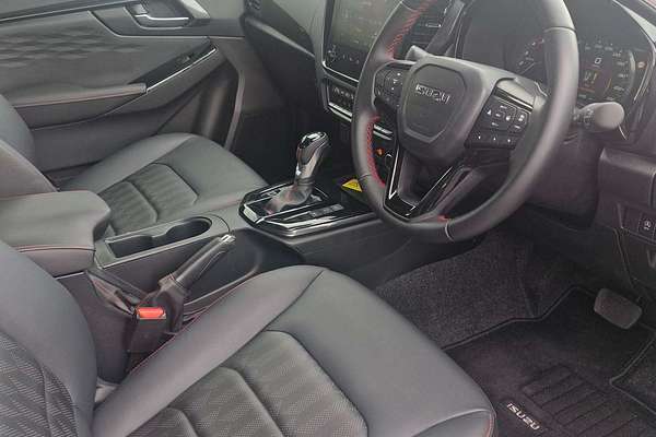 2025 Isuzu D-MAX X-TERRAIN  4X4