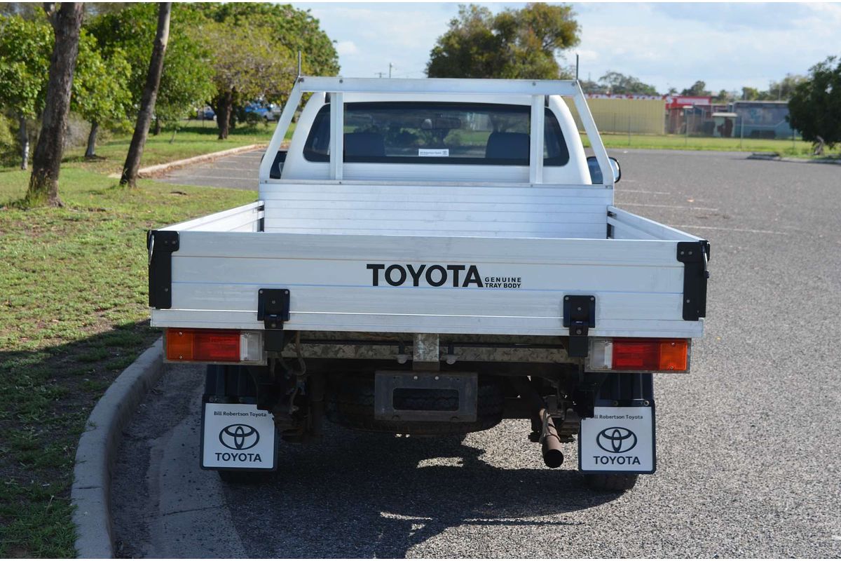 2014 Toyota Hilux Workmate TGN16R Rear Wheel Drive