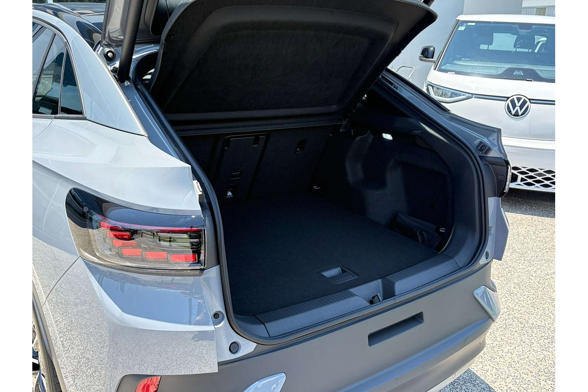 2025 Volkswagen ID.5 Pro E2