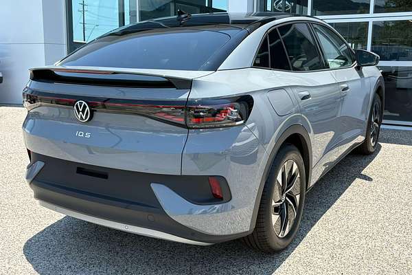 2025 Volkswagen ID.5 Pro E2
