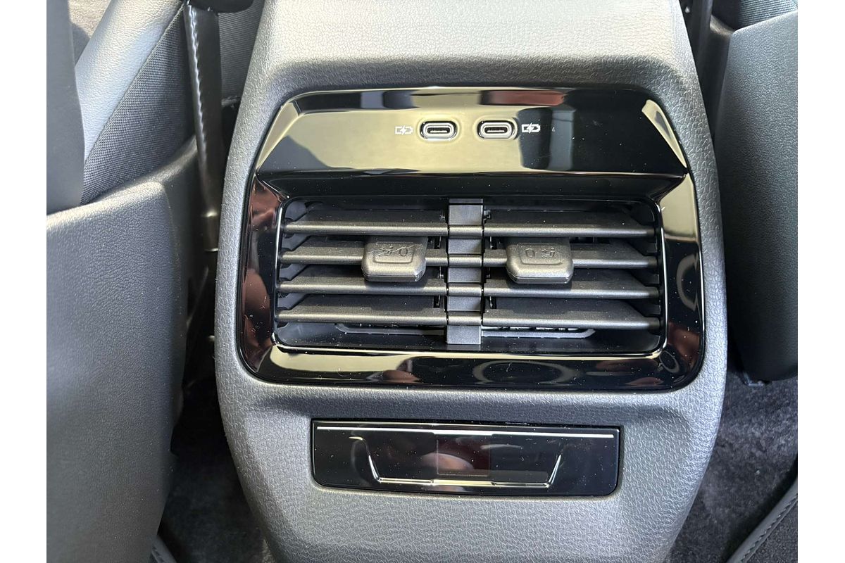 2025 Volkswagen ID.5 Pro E2