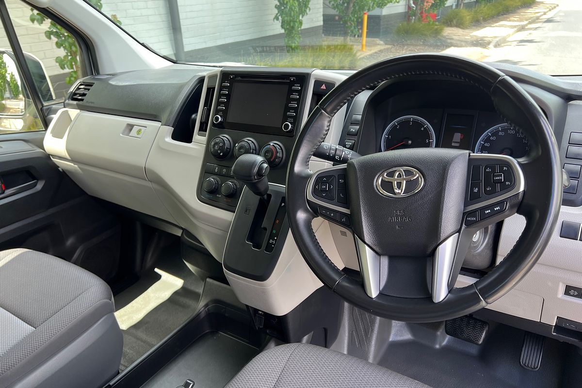 2019 Toyota Hiace Commuter GDH322R ELWB High Roof