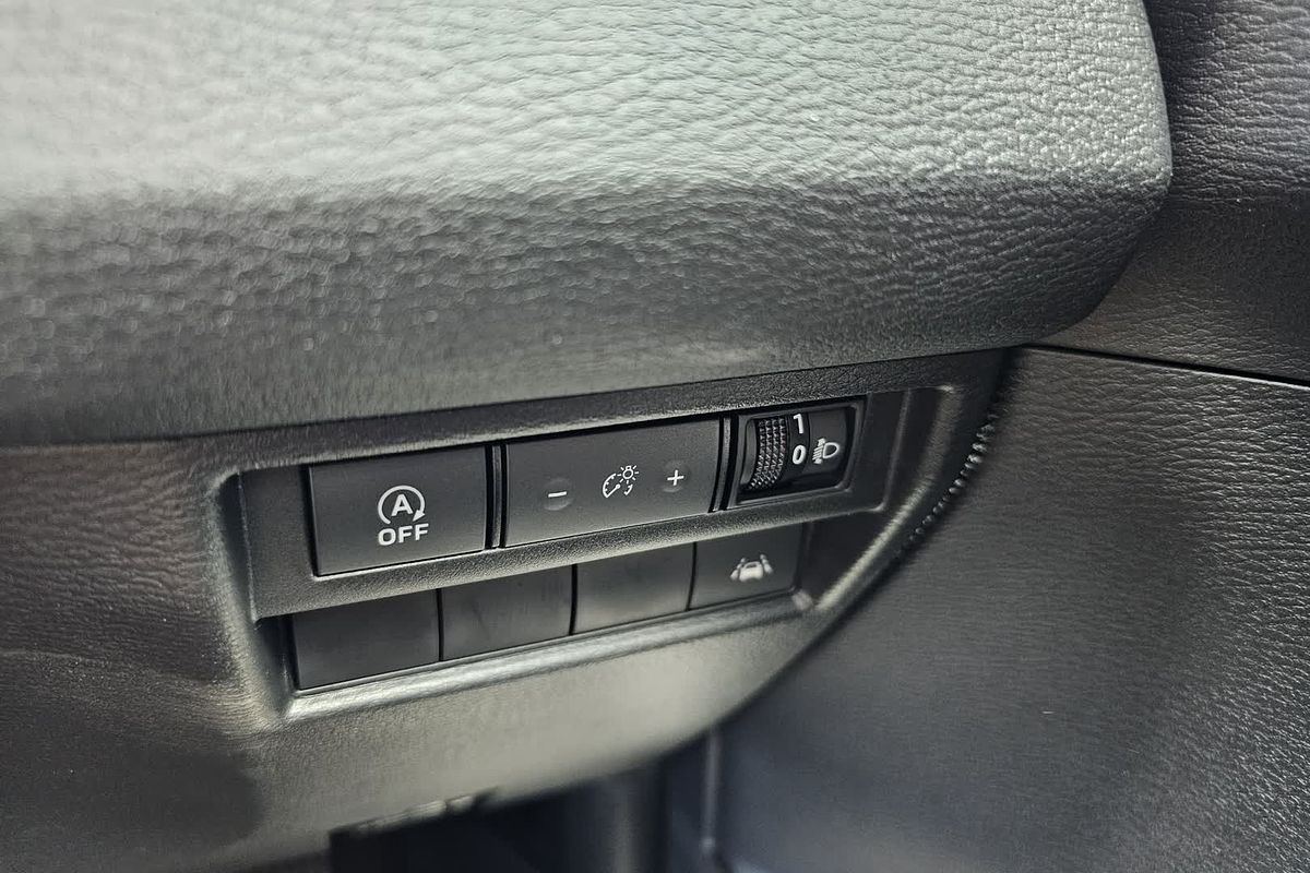 2025 Mitsubishi Triton GLX-R MV 4X4