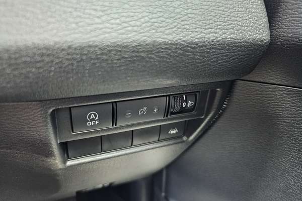 2025 Mitsubishi Triton GLX-R MV 4X4