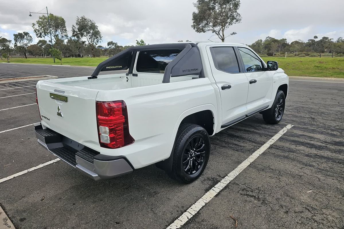 2025 Mitsubishi Triton GLX-R MV 4X4
