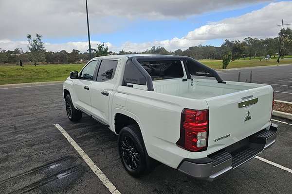 2025 Mitsubishi Triton GLX-R MV 4X4