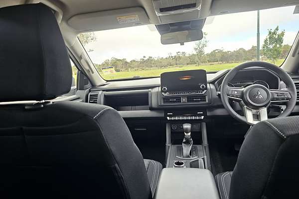 2025 Mitsubishi Triton GLX-R MV 4X4