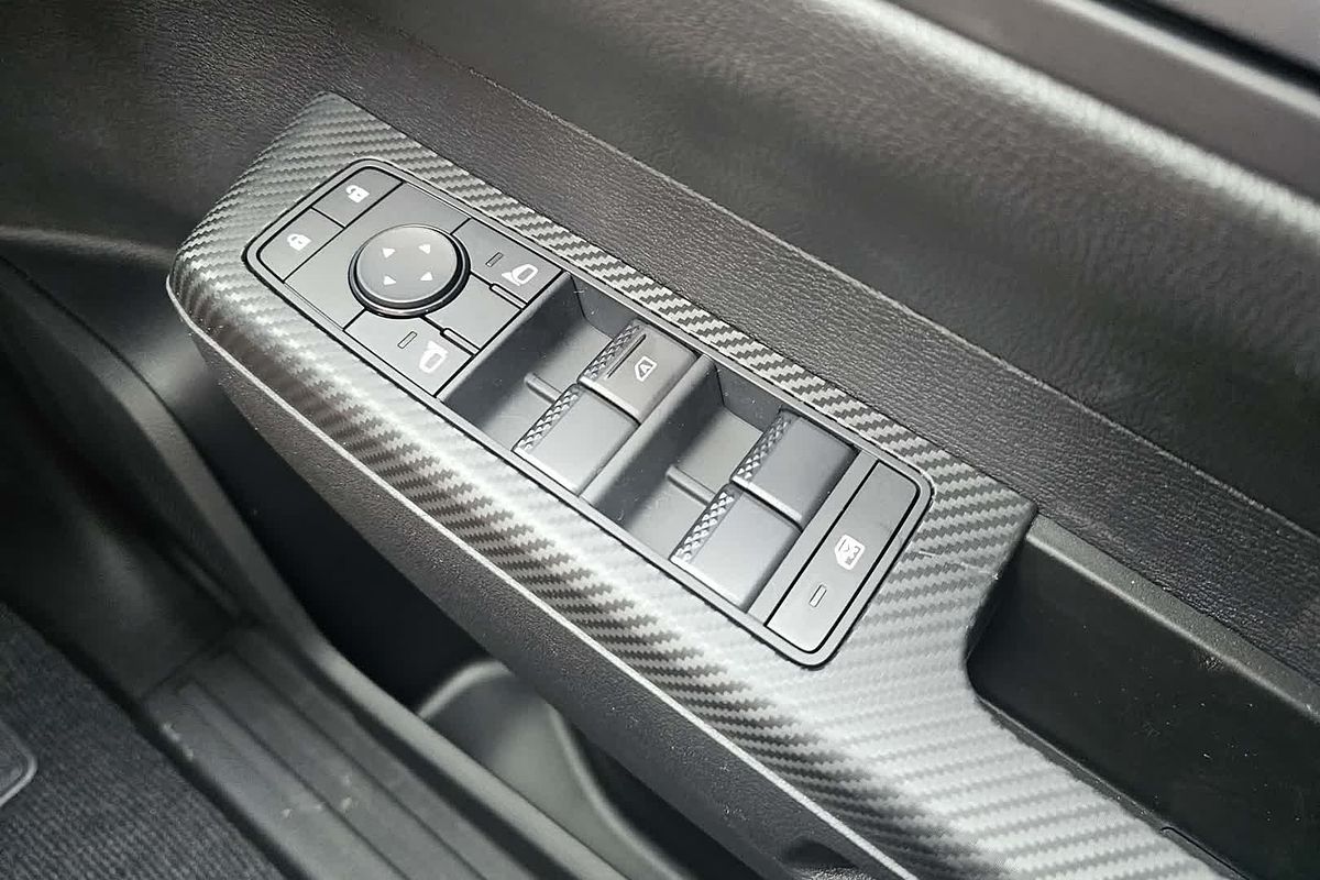 2025 Mitsubishi Triton GLX-R MV 4X4