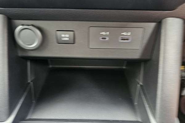 2025 Mitsubishi Triton GLX-R MV 4X4