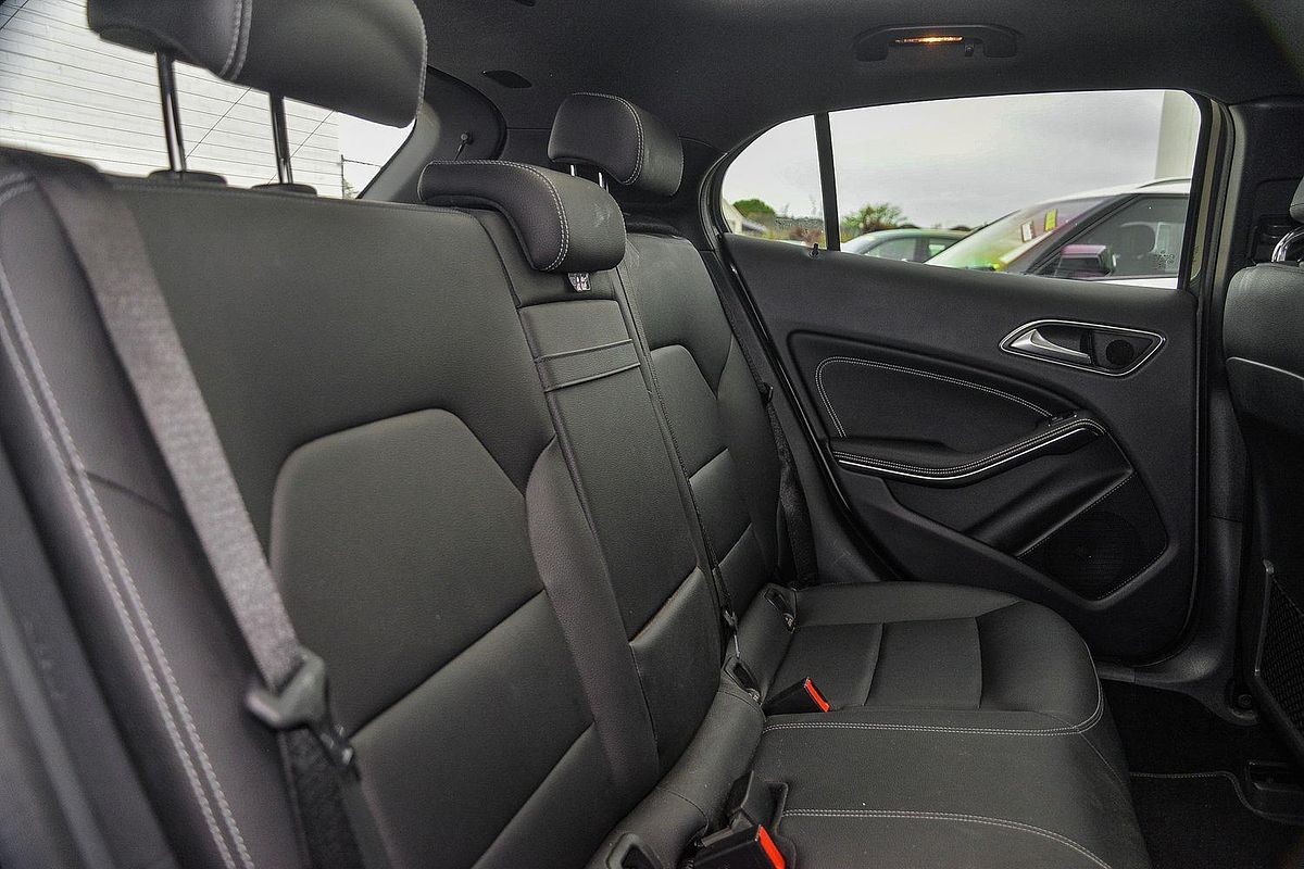 2016 Mercedes-Benz GLA-Class GLA180 X156