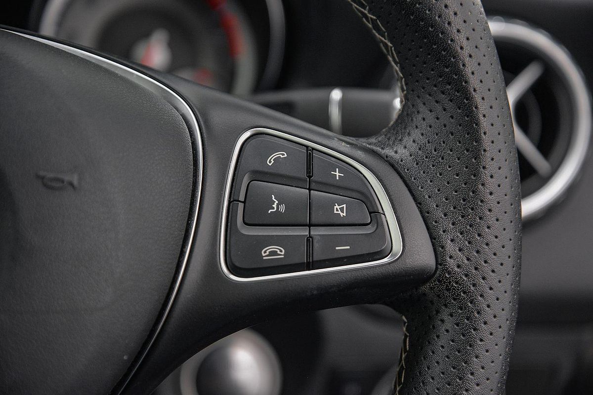 2016 Mercedes-Benz GLA-Class GLA180 X156