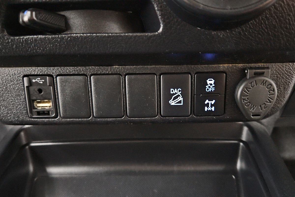 2022 Toyota Hilux SR GUN126R 4X4