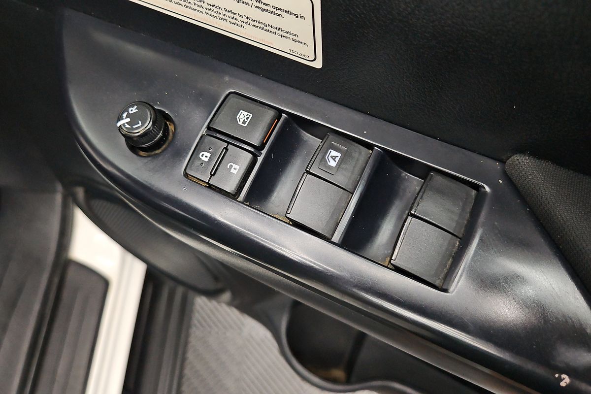 2022 Toyota Hilux SR GUN126R 4X4