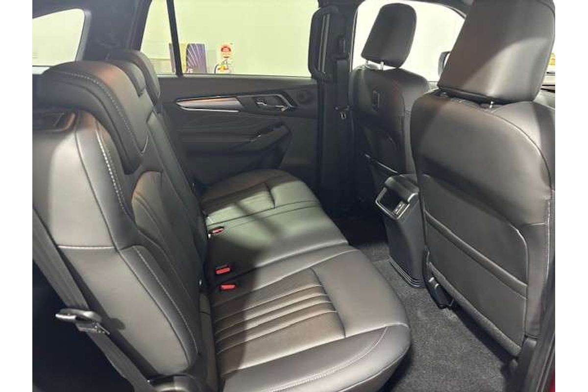 2025 Isuzu MU-X LS-T