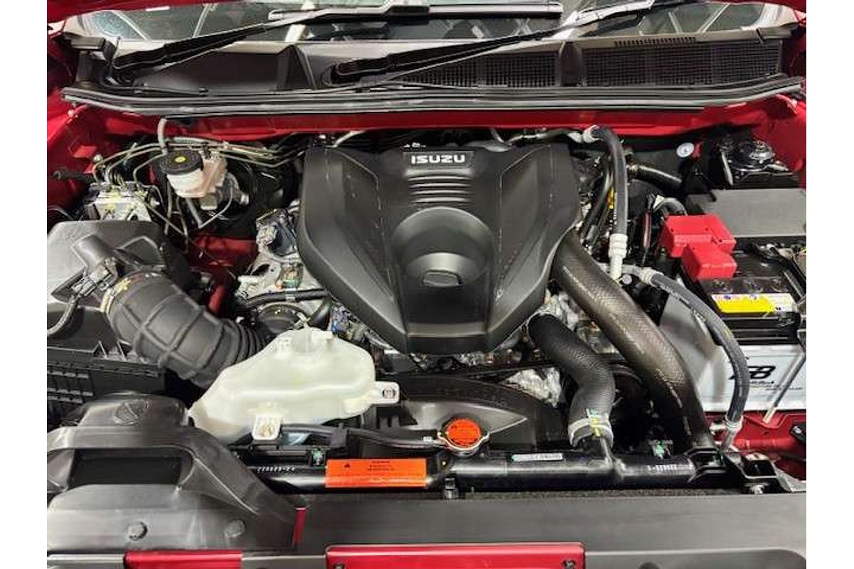 2025 Isuzu MU-X LS-T