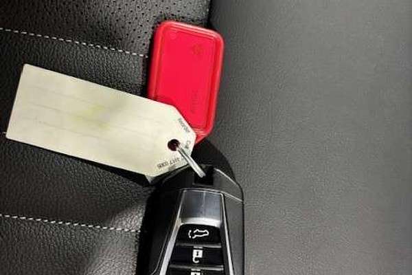 2025 Isuzu MU-X LS-T