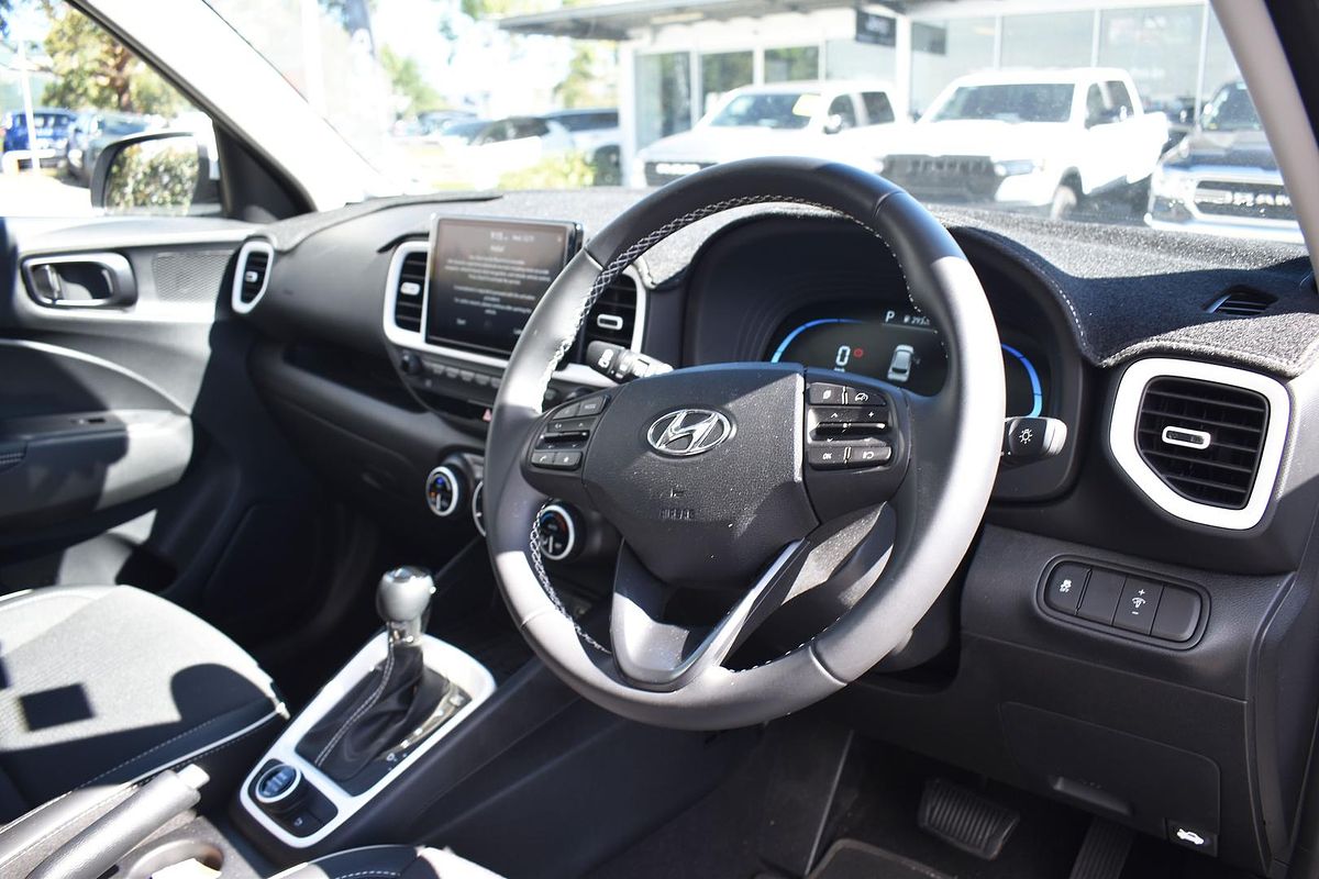 2025 Hyundai Venue Elite QX.V5