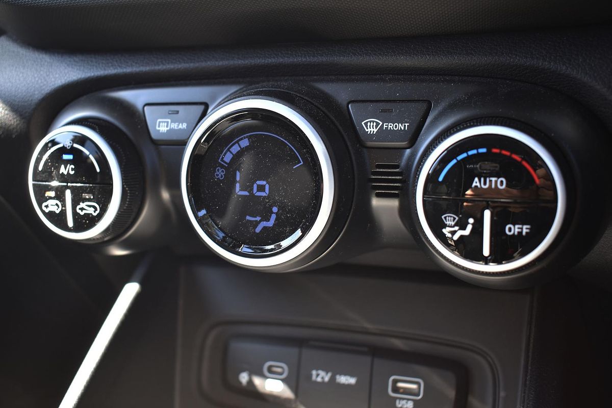 2025 Hyundai Venue Elite QX.V5