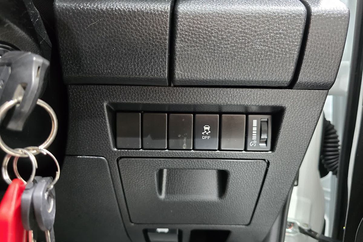 2023 Isuzu D-MAX SX High Ride Rear Wheel Drive