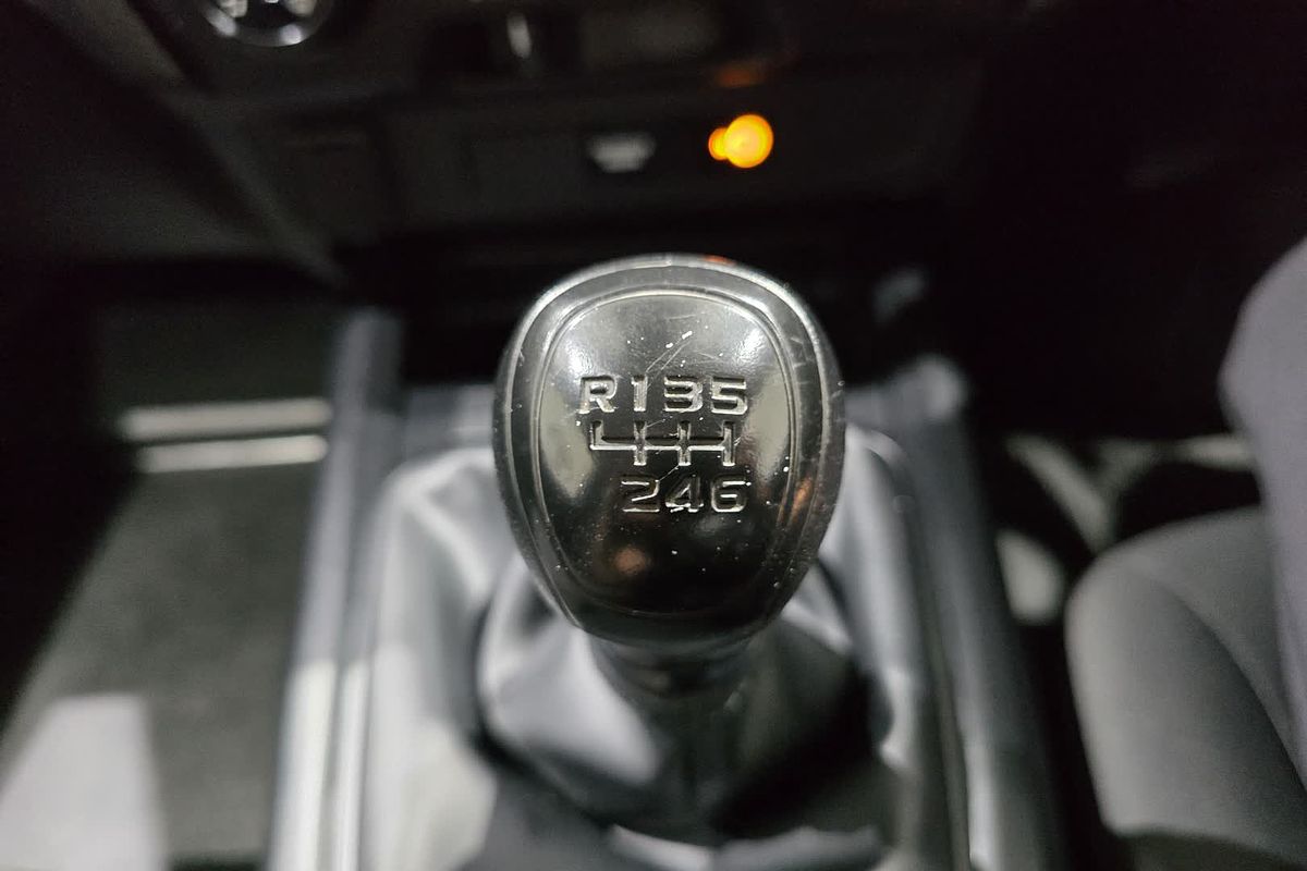 2023 Isuzu D-MAX SX High Ride Rear Wheel Drive