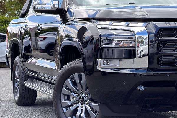 2025 Mitsubishi Triton GLS MV 4X4