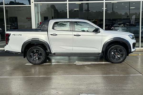 2025 Isuzu D-MAX X-TERRAIN 4X4
