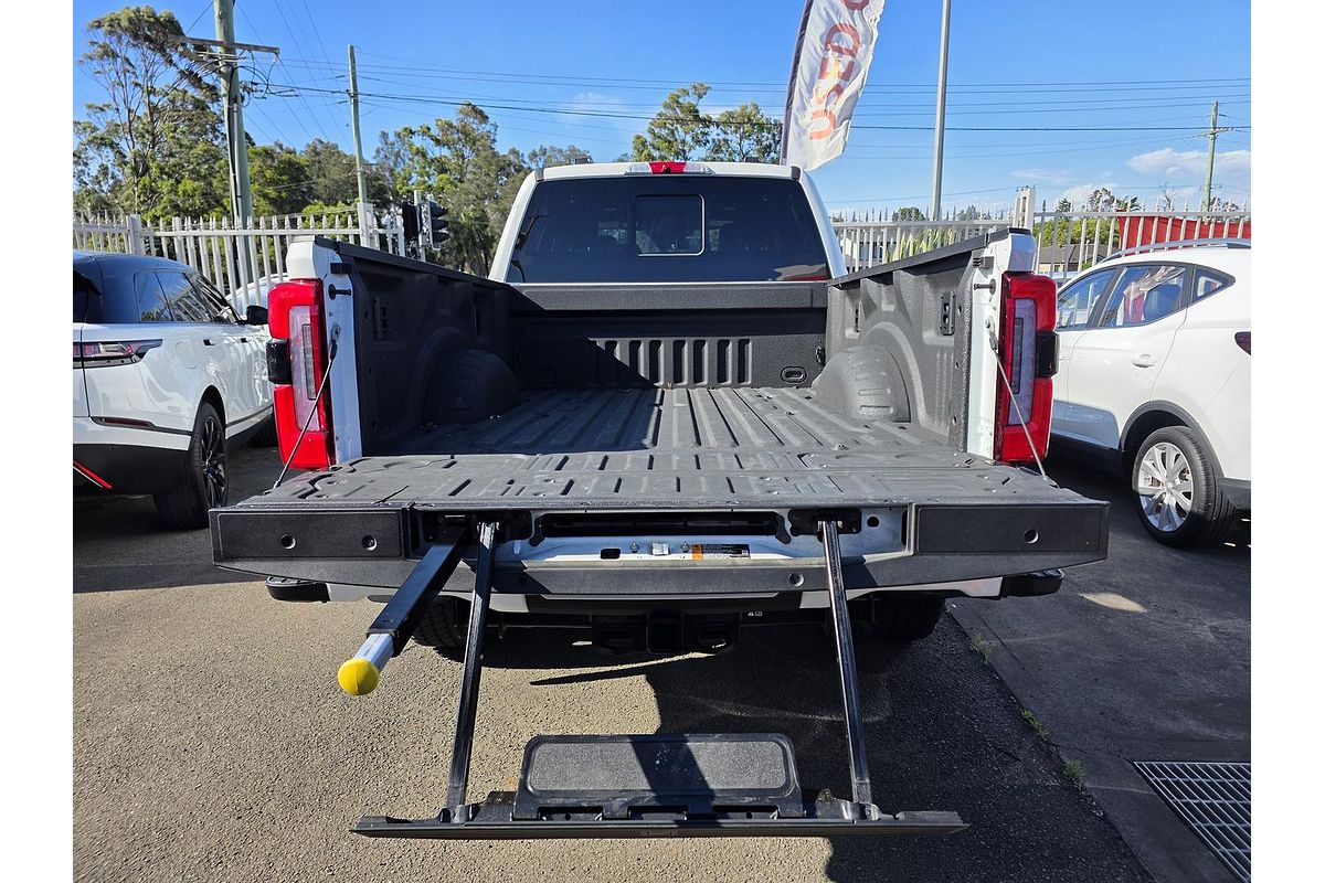 2024 Ford F350 Platinum