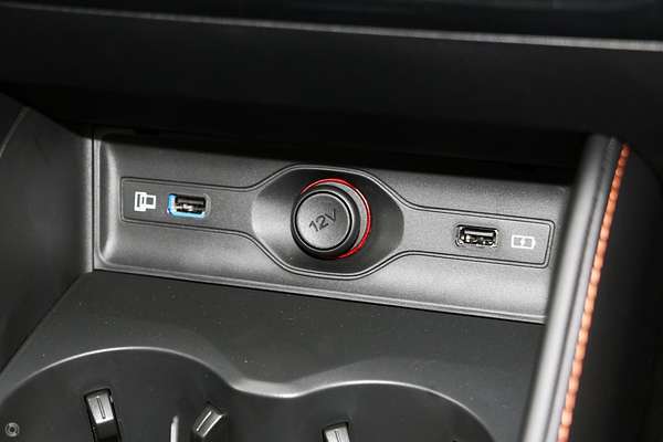 2025 MG HS Essence AS33