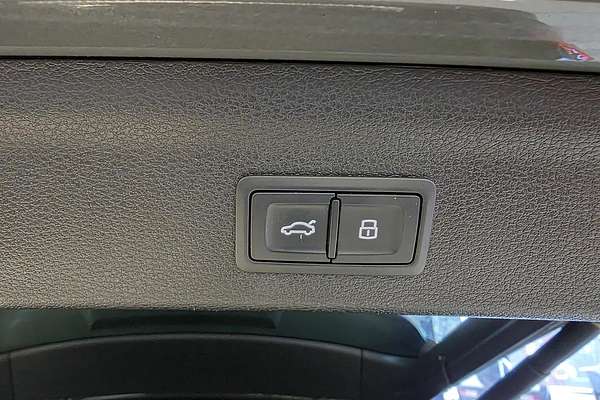 2020 Audi Q3 40 TFSI F3