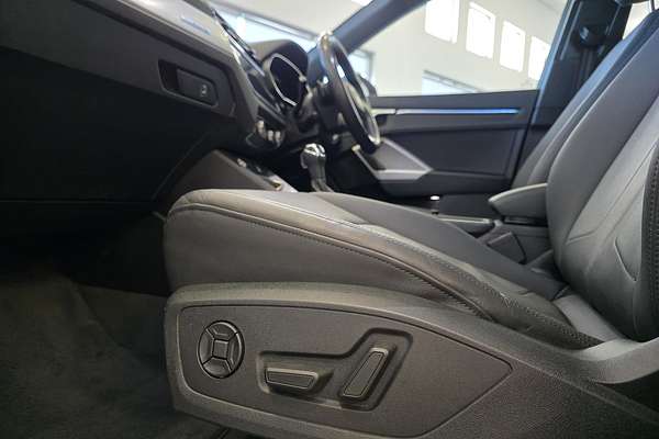 2020 Audi Q3 40 TFSI F3