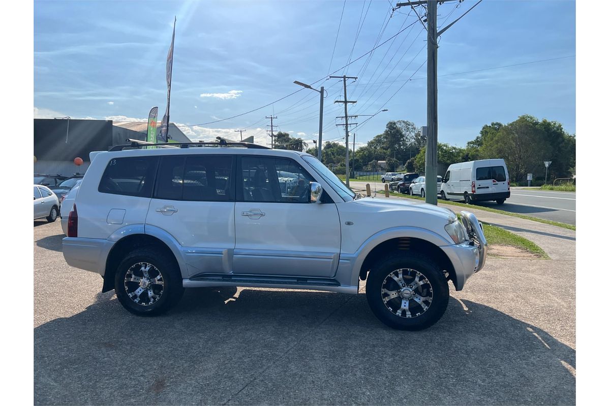 2005 Mitsubishi Pajero Exceed NP