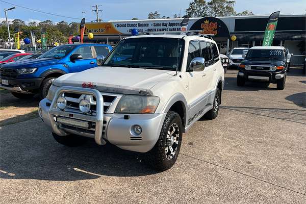 2005 Mitsubishi Pajero Exceed NP