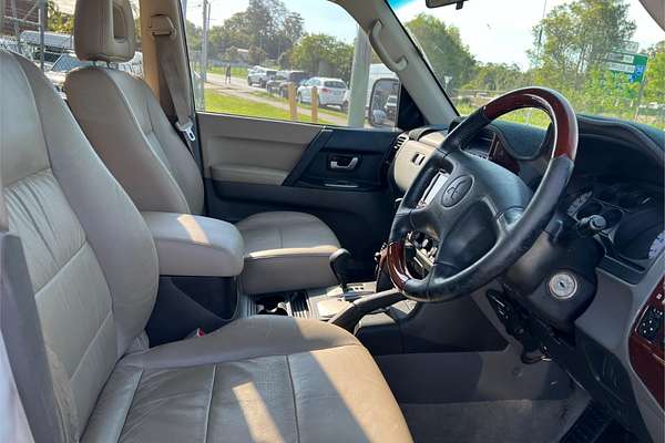 2005 Mitsubishi Pajero Exceed NP