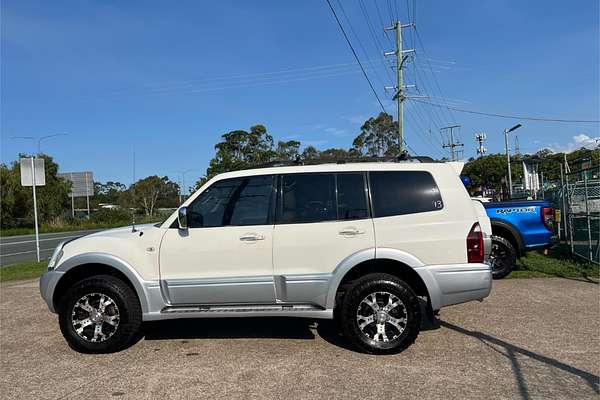 2005 Mitsubishi Pajero Exceed NP