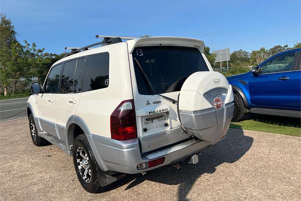 2005 Mitsubishi Pajero Exceed NP