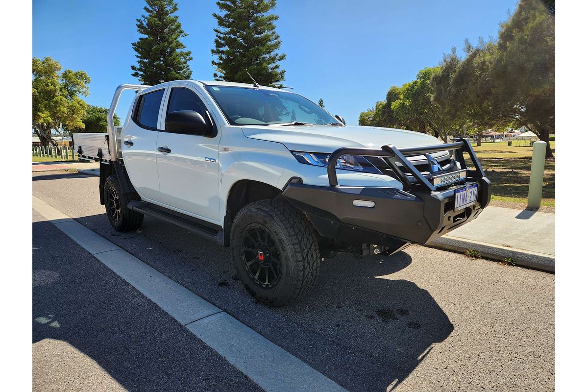 2024 Mitsubishi Triton GLX MR 4X4