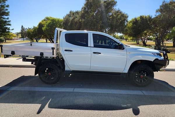 2024 Mitsubishi Triton GLX MR 4X4