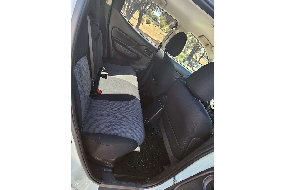 2024 Mitsubishi Triton GLX MR 4X4