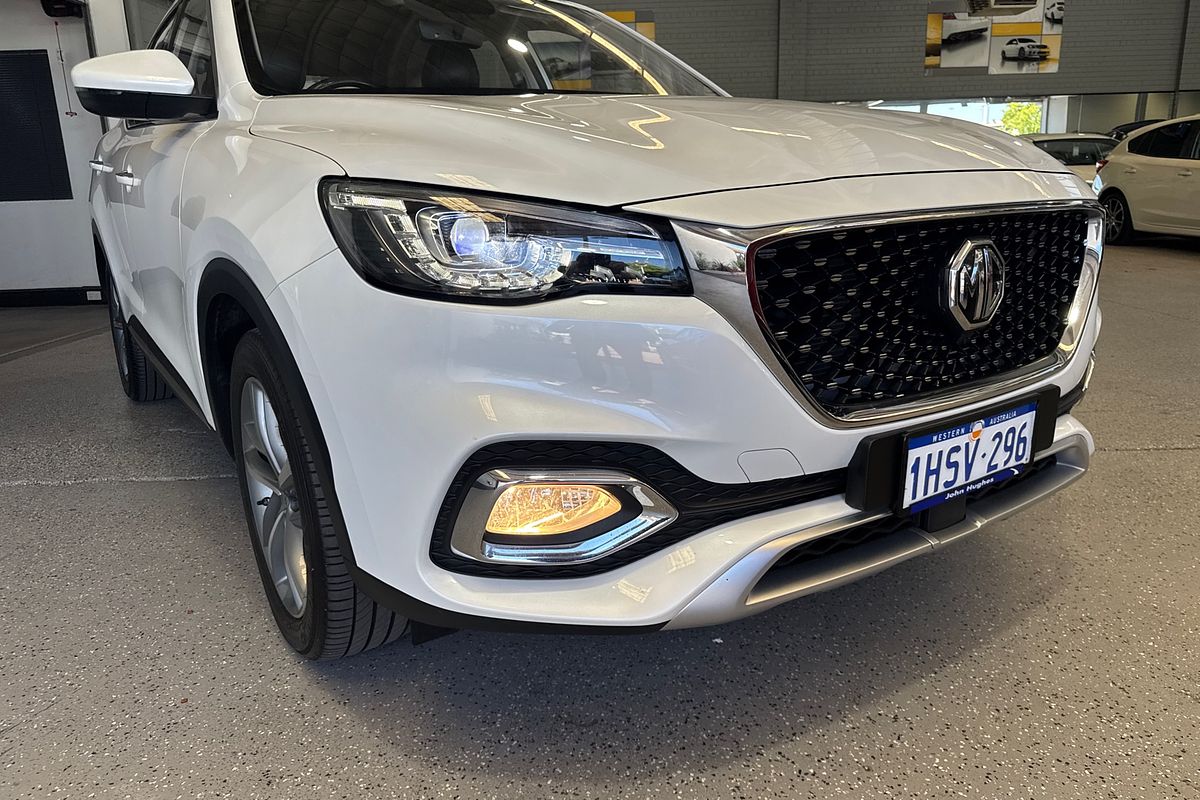 2022 MG HS Excite SAS23