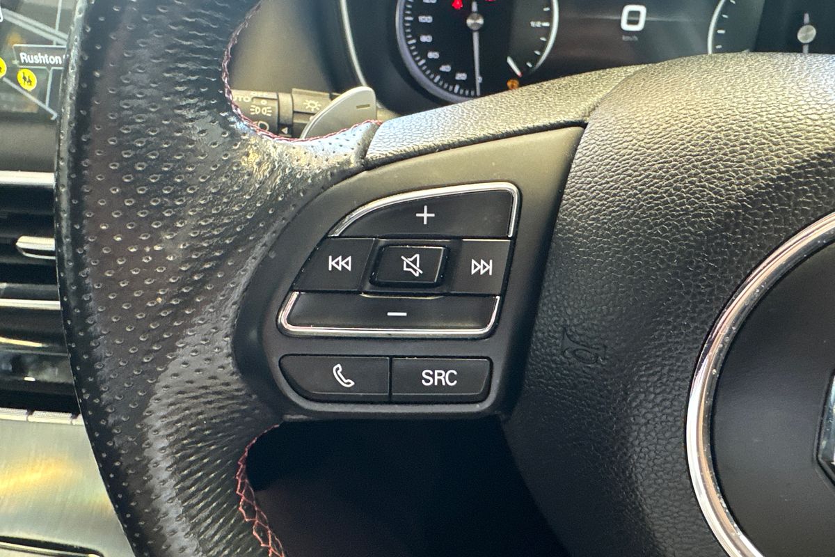 2022 MG HS Excite SAS23