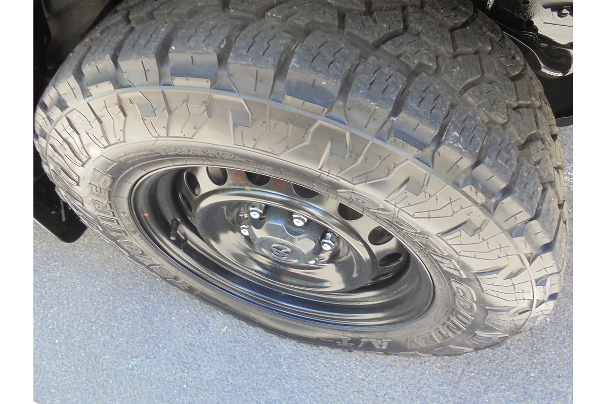 2022 Toyota Hilux SR GUN126R 4X4