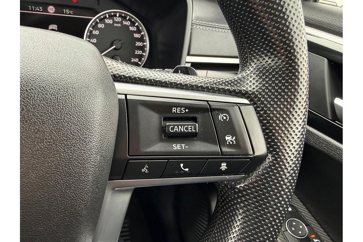 2024 Mitsubishi Outlander ES ZM